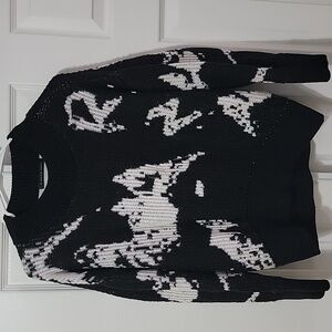 S-DEER Black and White Sweater (From Paris)